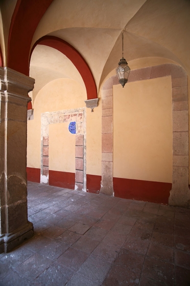 http://www.ww.mirunadragan.com/files/gimgs/th-11_Felix_3DoorwaysFinal-web.jpg