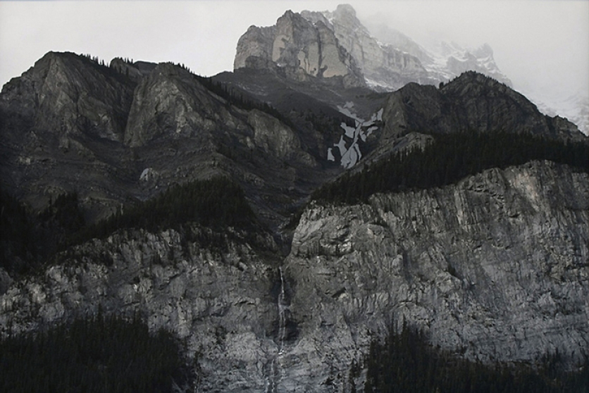 http://www.ww.mirunadragan.com/files/gimgs/th-12_TheMountainsAreMirrors7.jpg